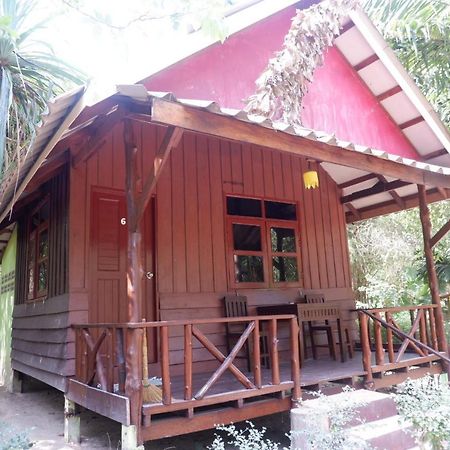 Goldkey Bungalow Hotel Koh Phayam Exterior foto